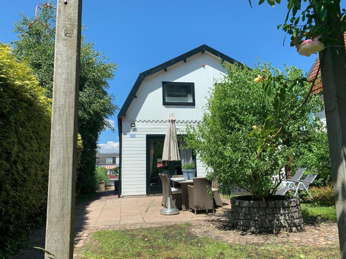 Holiday Home At The Water, Fire Place, Boat And Sup Rent, Near Amsterdam アールスメール エクステリア 写真