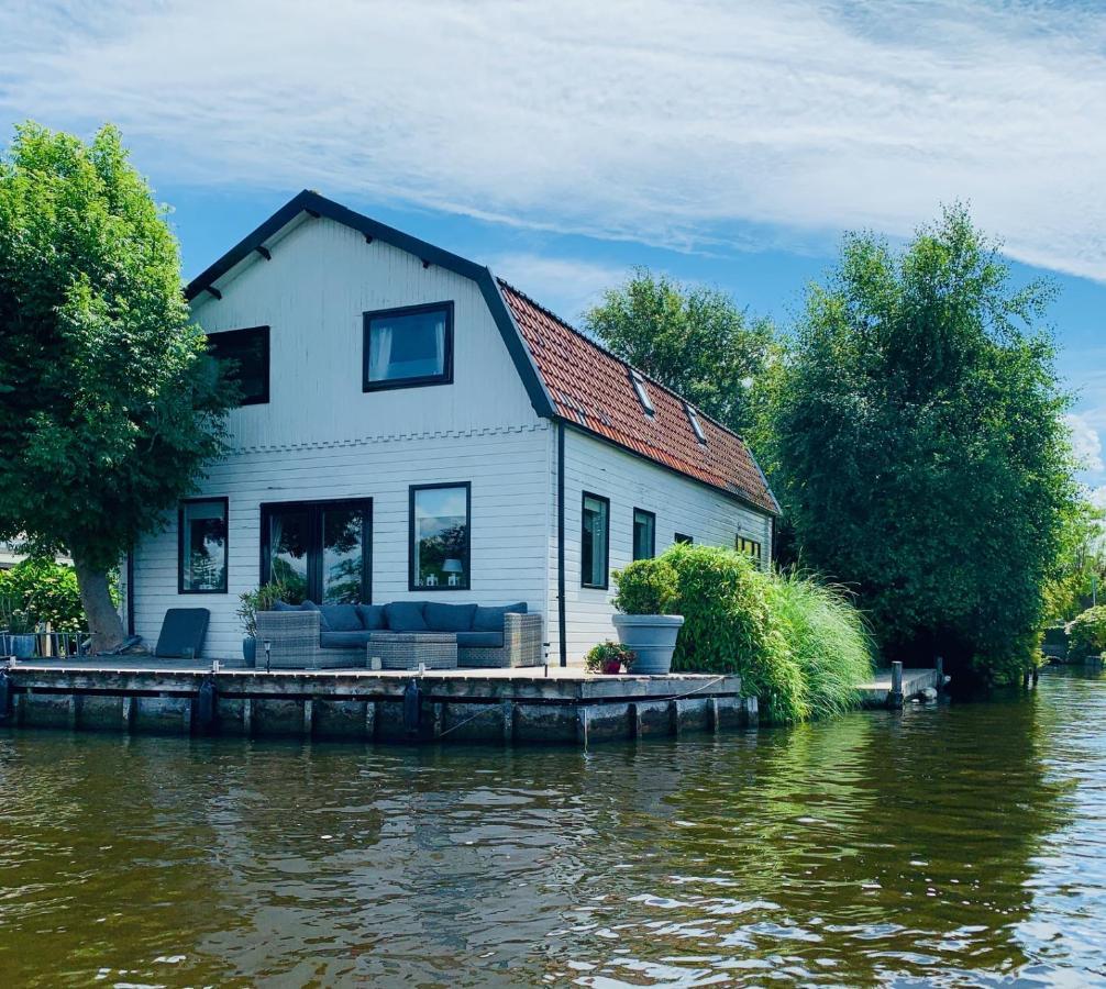 Holiday Home At The Water, Fire Place, Boat And Sup Rent, Near Amsterdam アールスメール エクステリア 写真